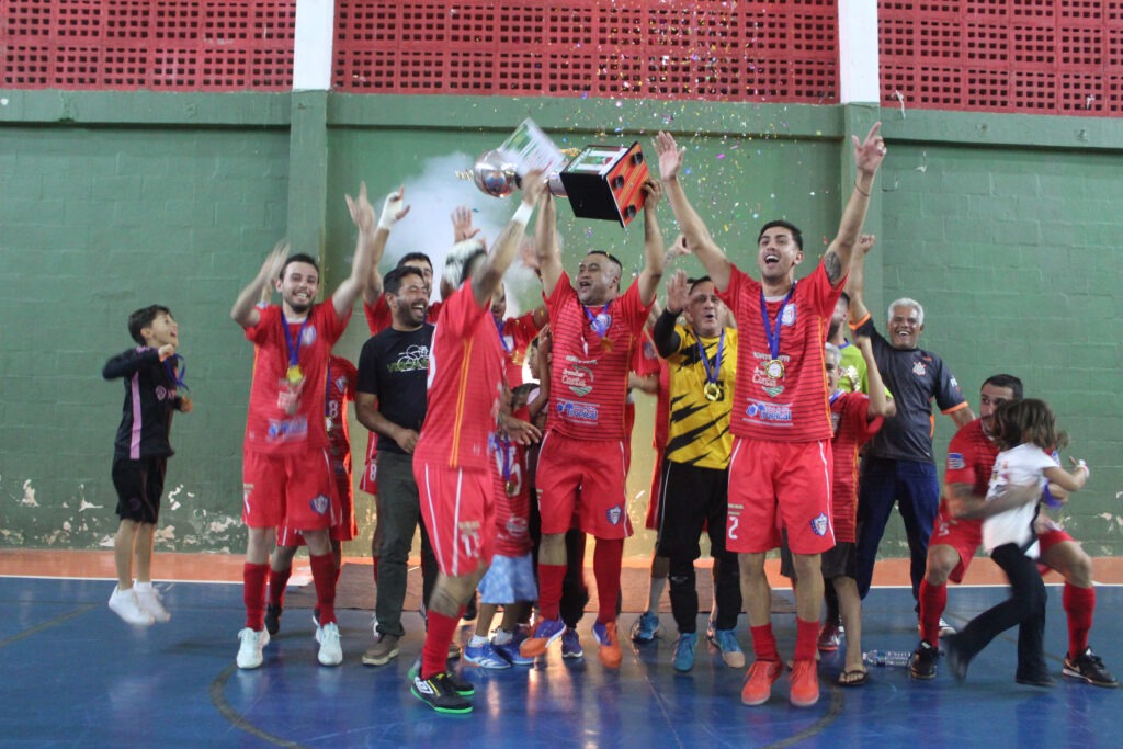 Barra Santa x Quilombo se enfrentaram pela final do Futsal de Verão 2024, pela categoria Municipal. O Barra Santa foi campeão, após vencer por 4 a 3.